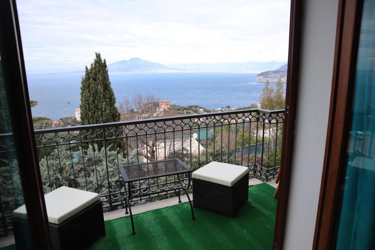 Villa Marylise Sorrento Exterior foto