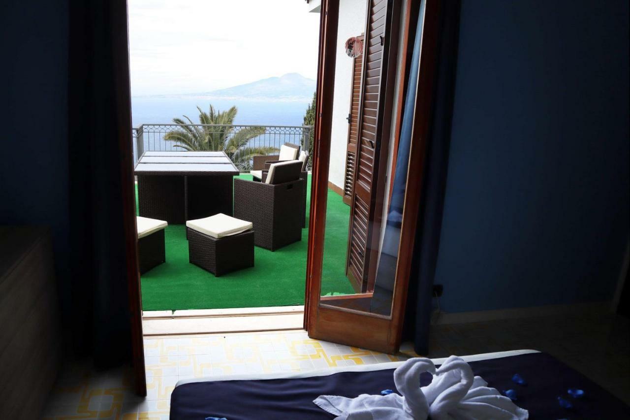 Villa Marylise Sorrento Exterior foto